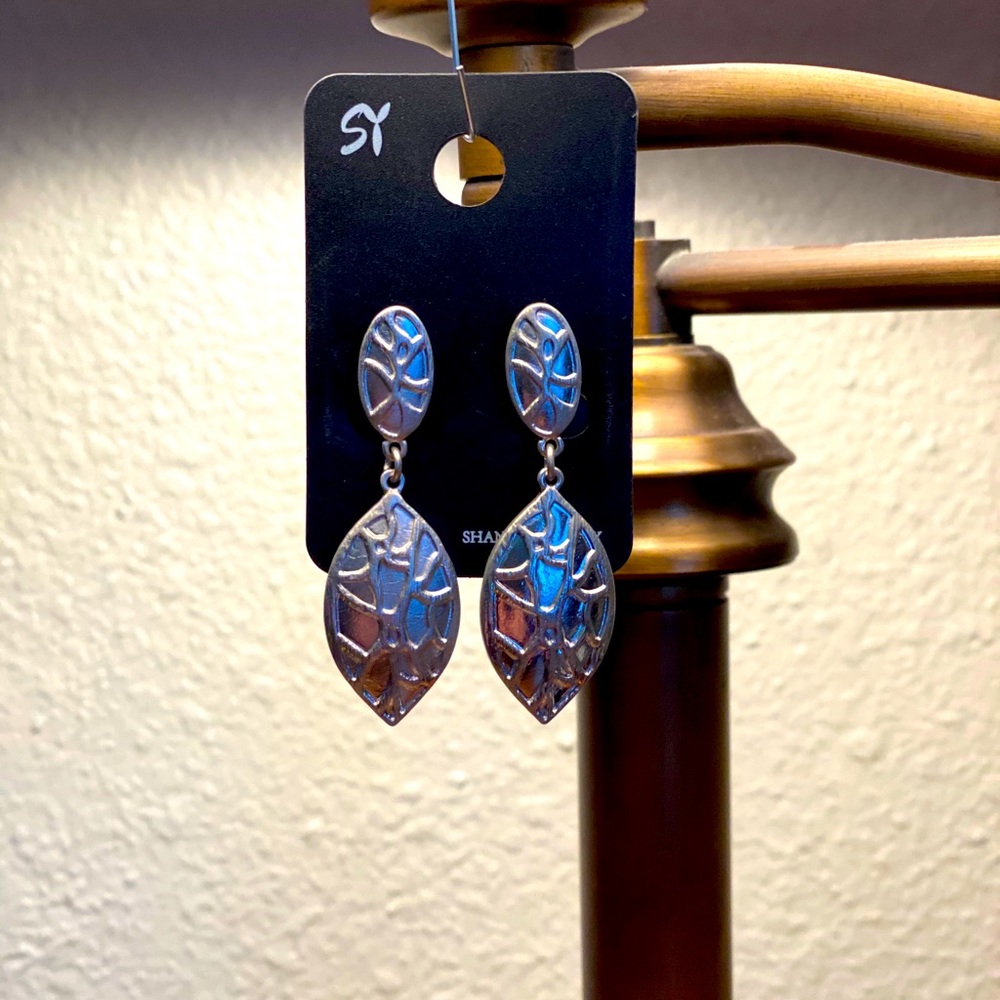 Ladies Earrings